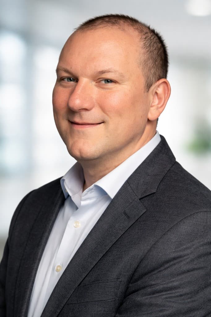 Daniel Holt - Advisory Services Professional